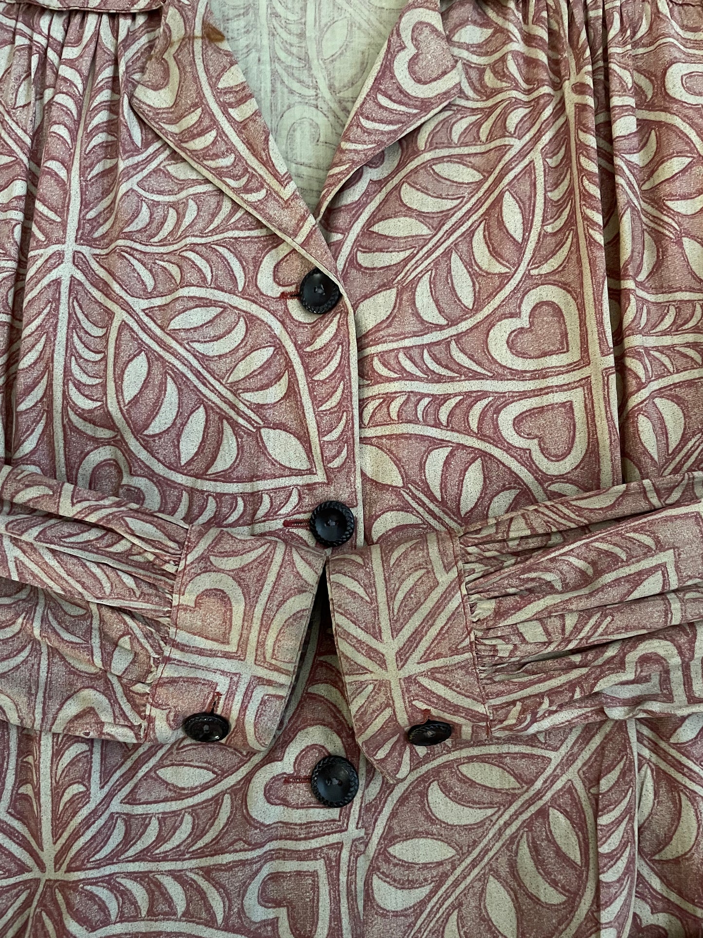 1930s Heart Tile Smock