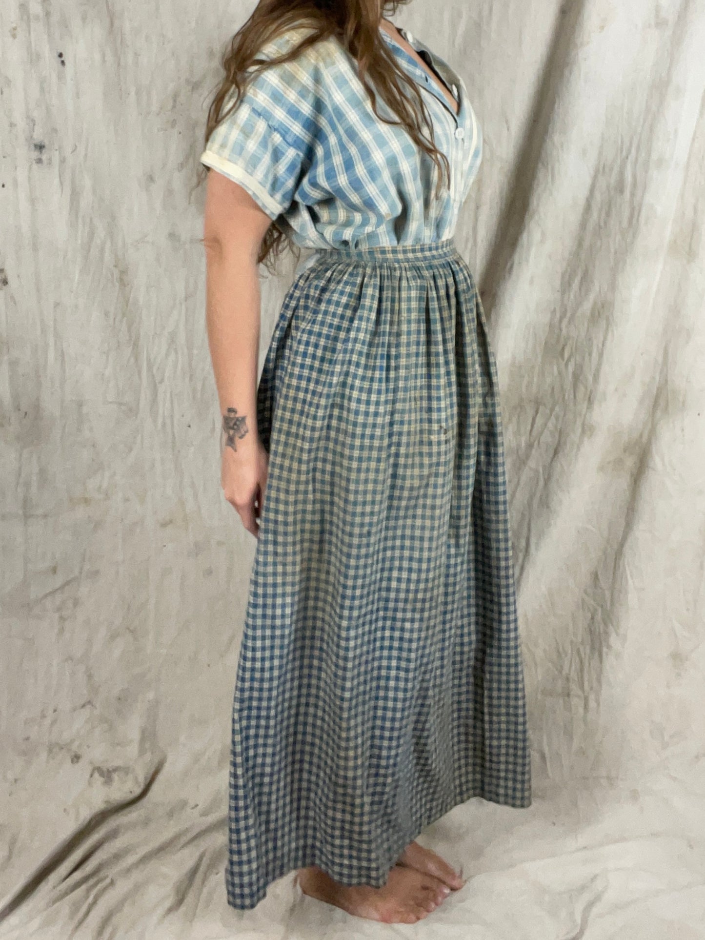 Primitive Late 19th C Gingham Homepsun Apron