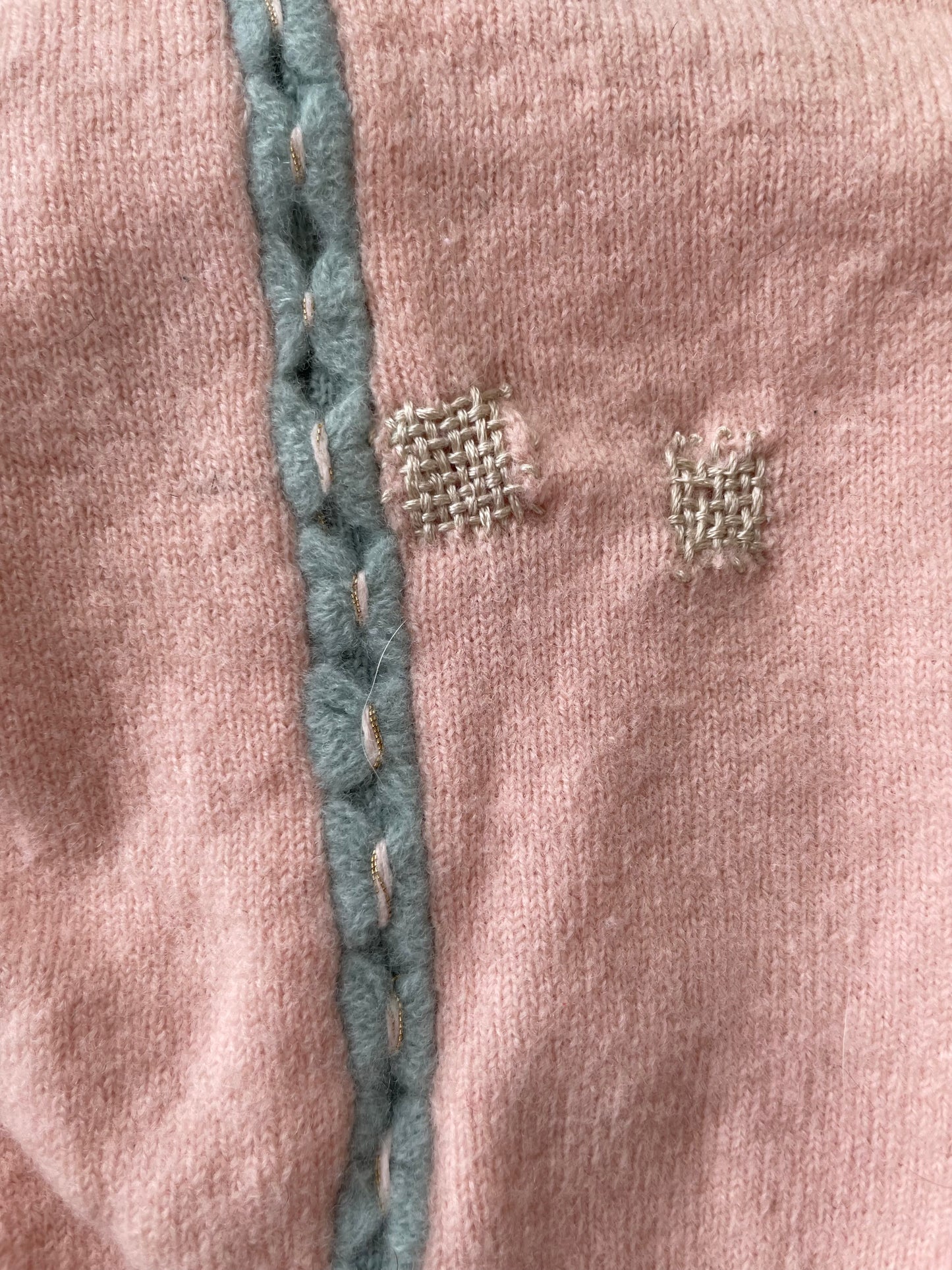 1940s Cropped Baby Pink Knit Cardigan