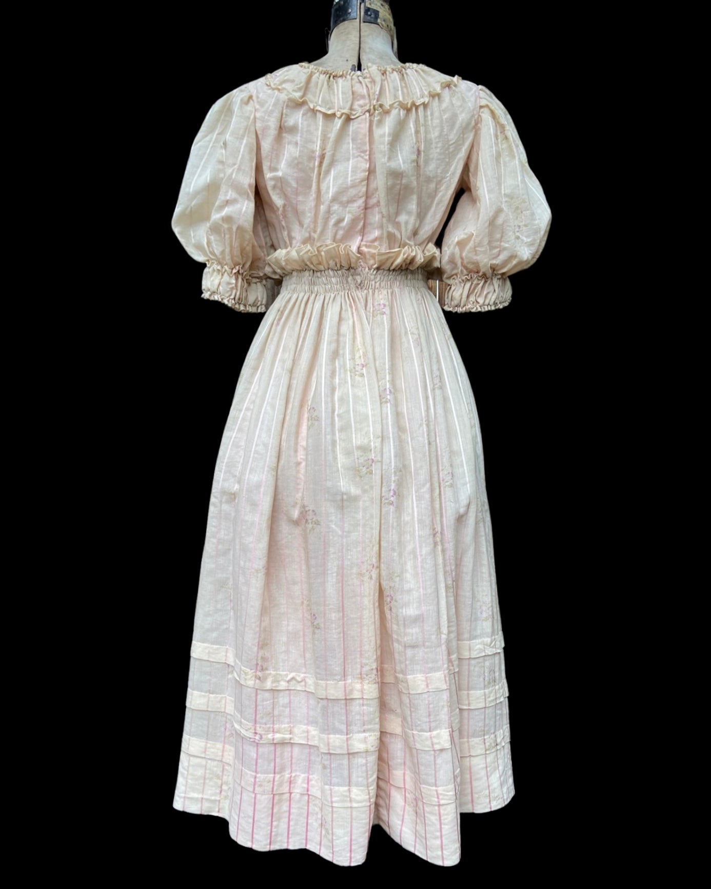 Edwardian Fine Printed Cotton Muslin Pouf Sleeve Dress