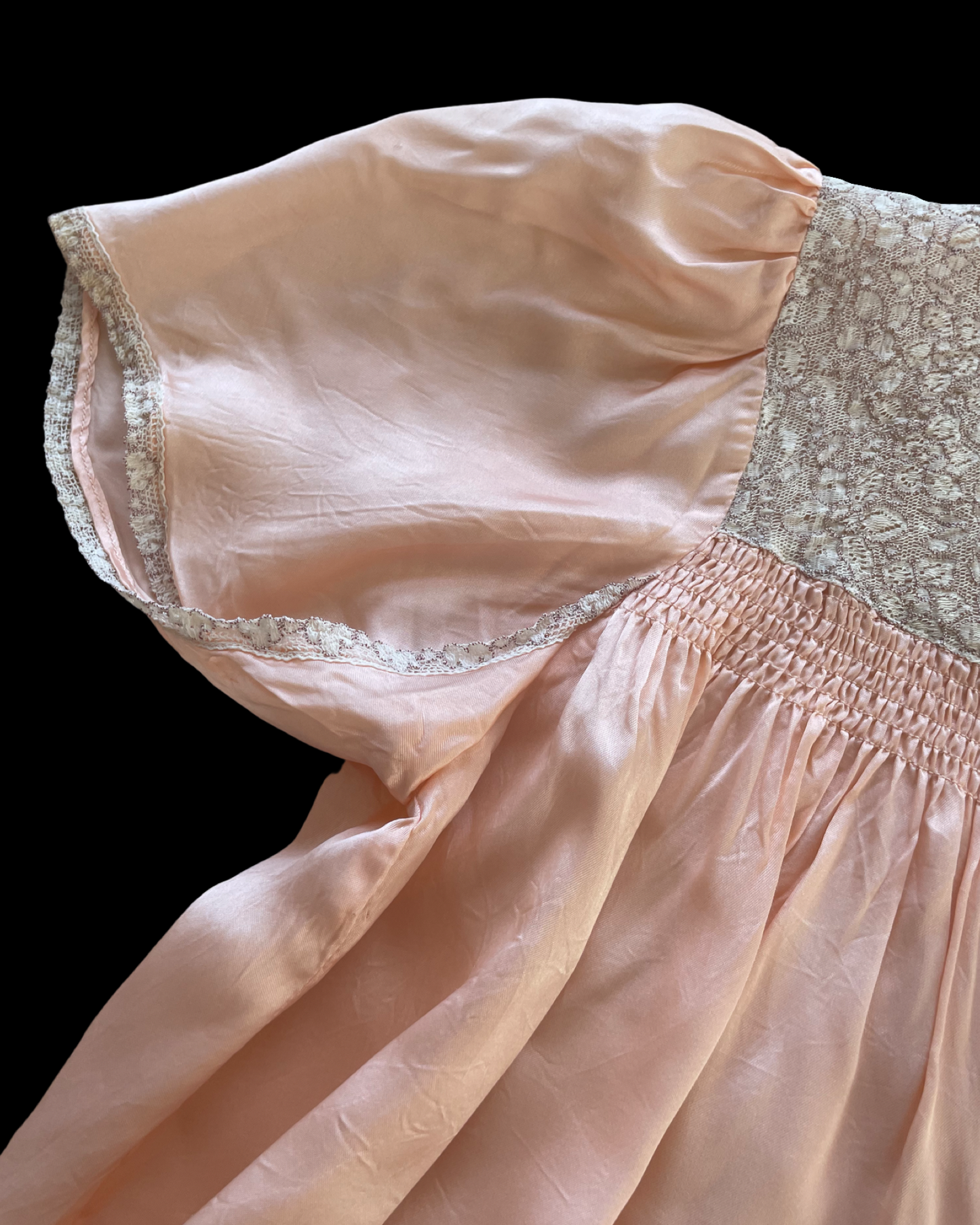 1930s Rayon Petal Sleeve Bed Jacket