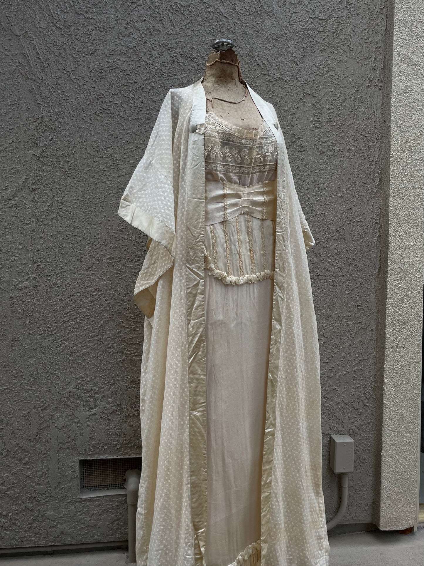 1910s Swiss Dot Cotton & Silk Trim Edwardian Dressing Gown Robe