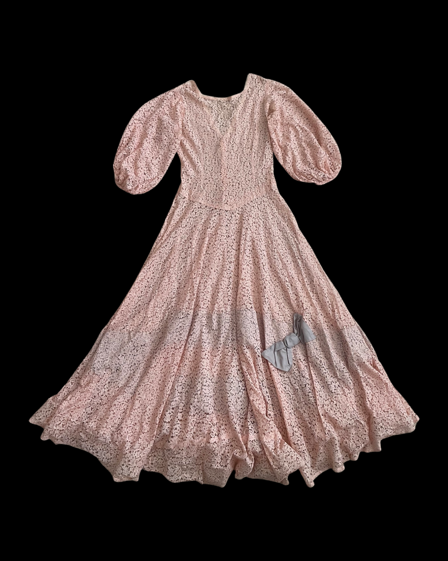 1930s Pale Pink Balloon Sleeve Dress