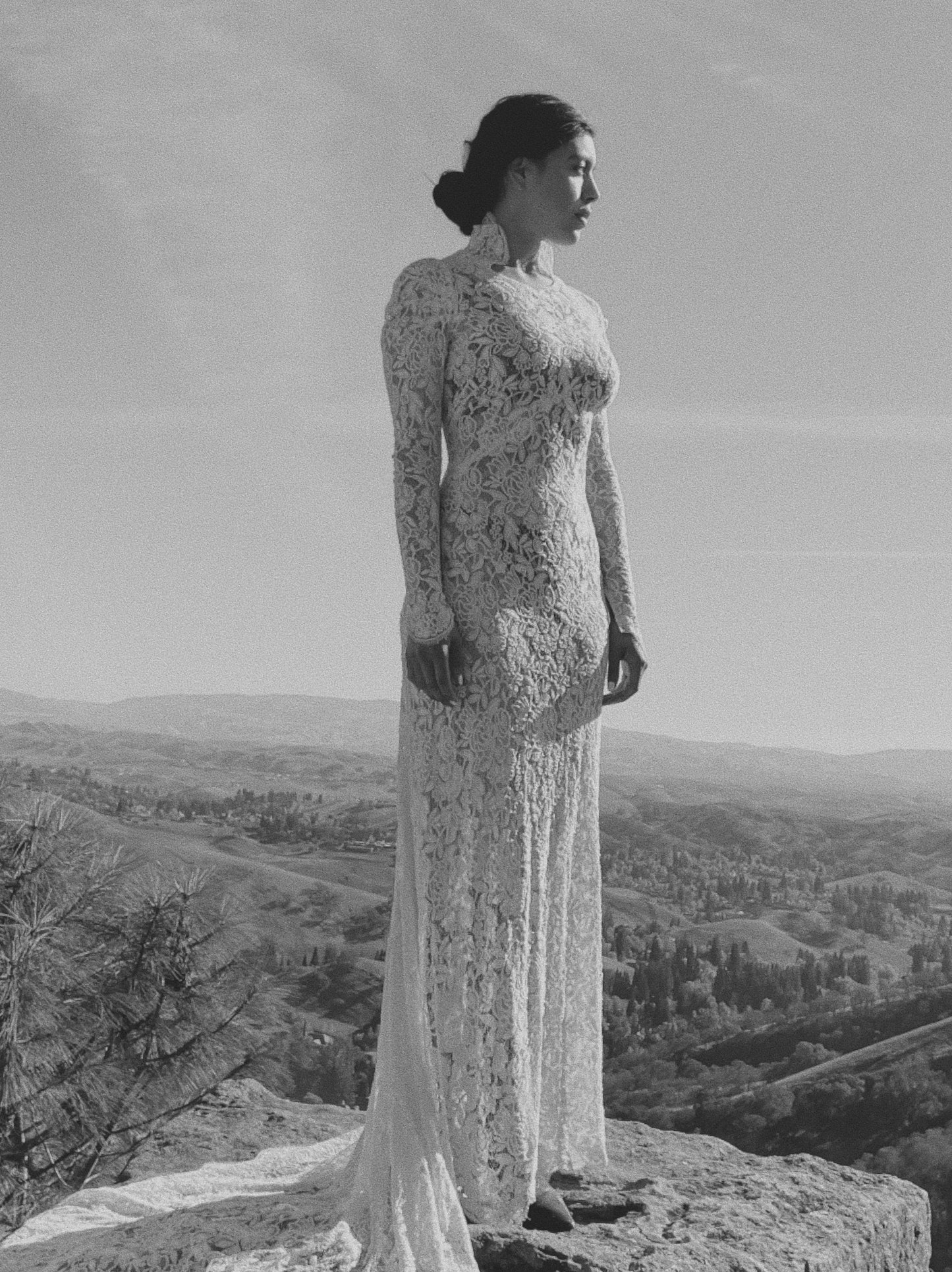 1930s Ivory Lace Button Back Trained Wedding Gown
