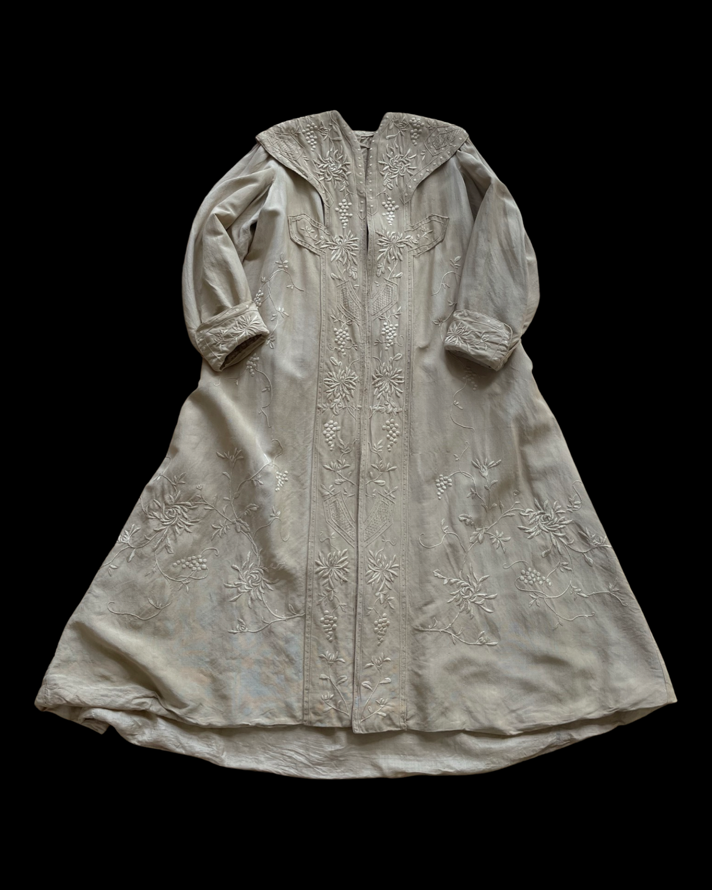 Turn Of The Century Edwardian Ecru Linen & Silk Densely Embroidered Coat