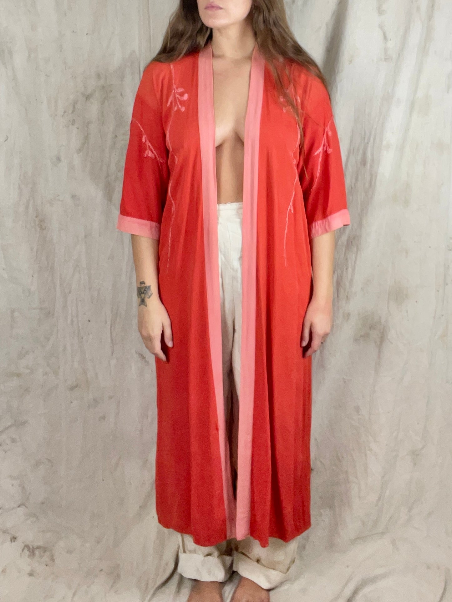 1930s/ 1940s Rayon Crepe Japanese Embroidered Robe Dressing Gown