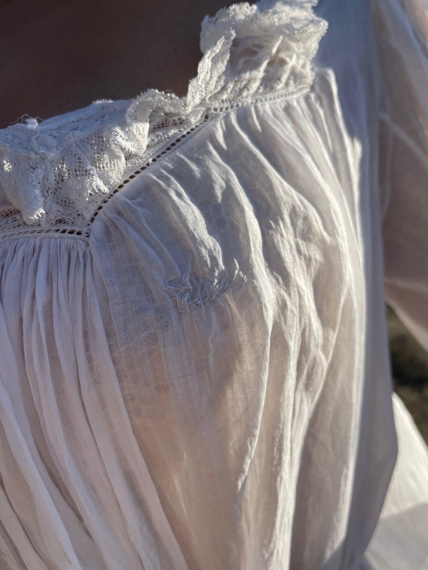 19th Century Fine Cotton Flutter Sleeve Lace Trim Boudoir Gown