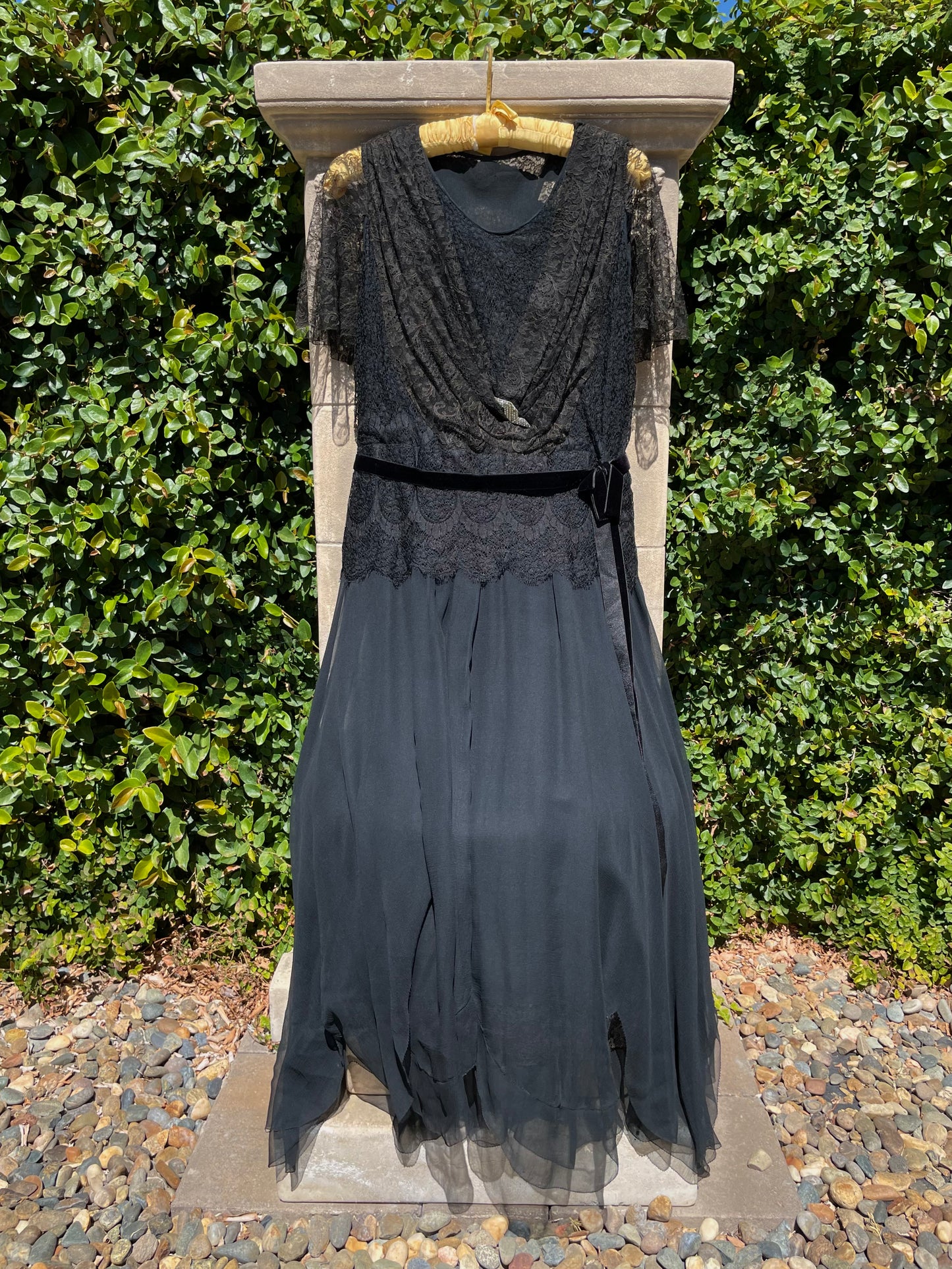 1918 French Flutter Sleeve Drop Waist Lace & Chiffon Dresso