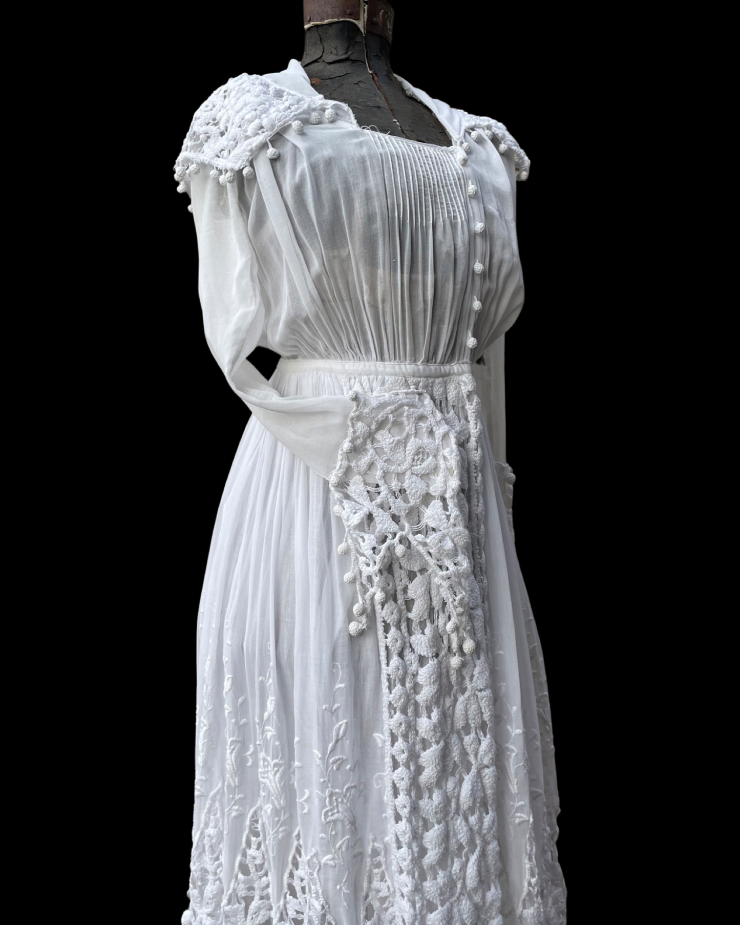 1910s Embroidered Crochet Lace Sailor Collar Cotton Lawn Dress