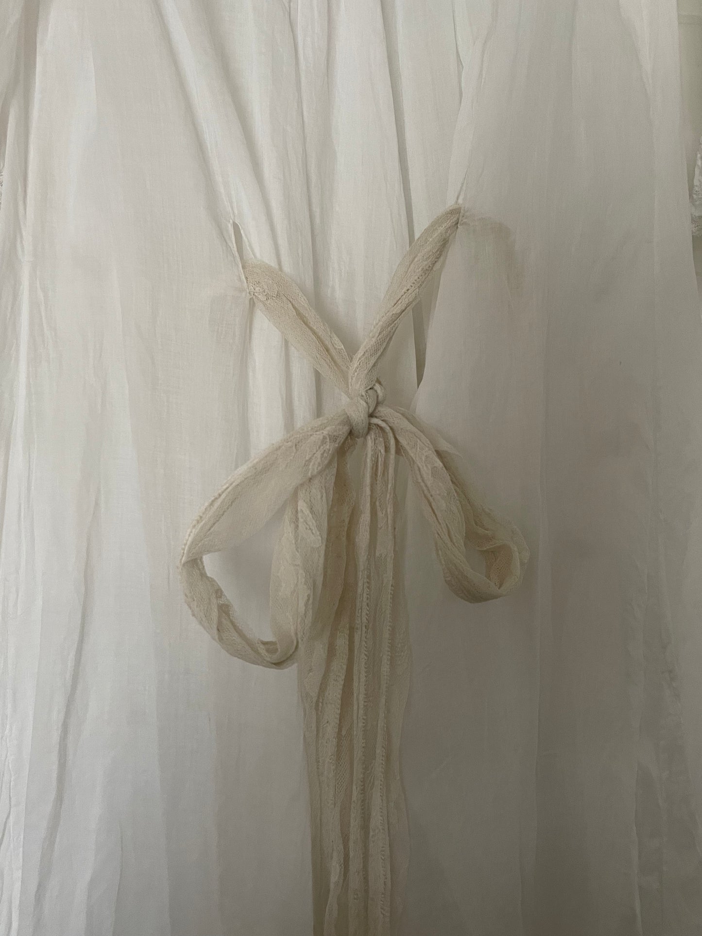 19th Century Fine Cotton Flutter Sleeve Lace Trim Boudoir Gown