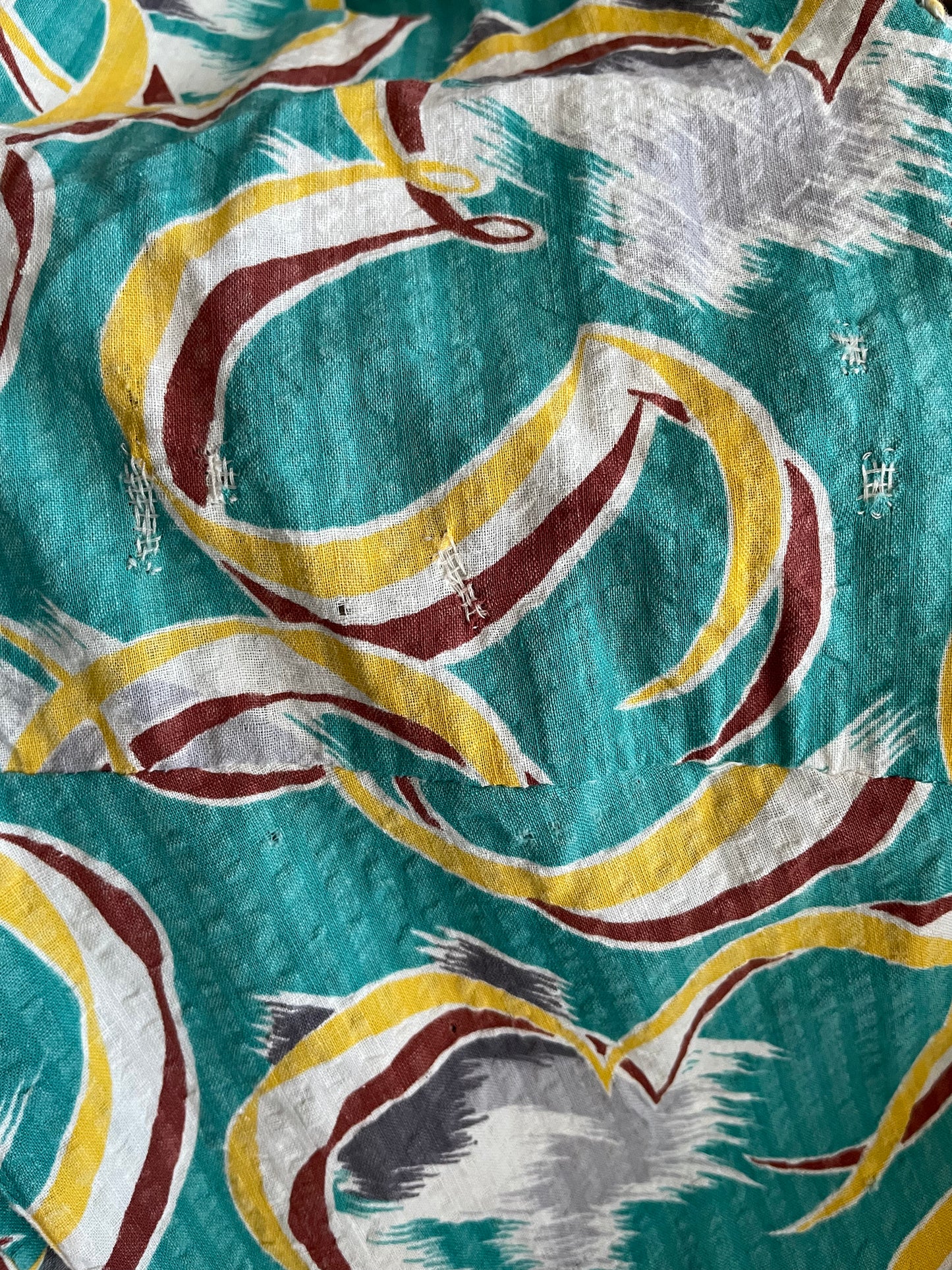 1930s Dagger Collar Abstract Seersucker Wrap Dress