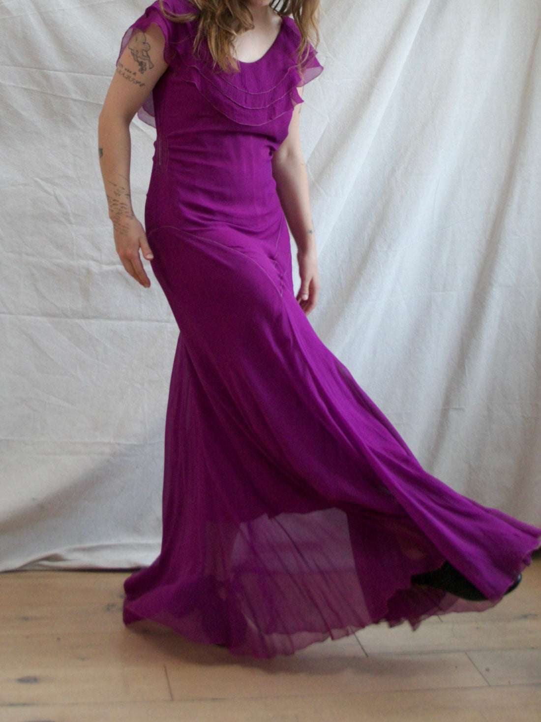 1930s Crinkle Chiffon Silk Fuchsia Plum Bias Cut Gown