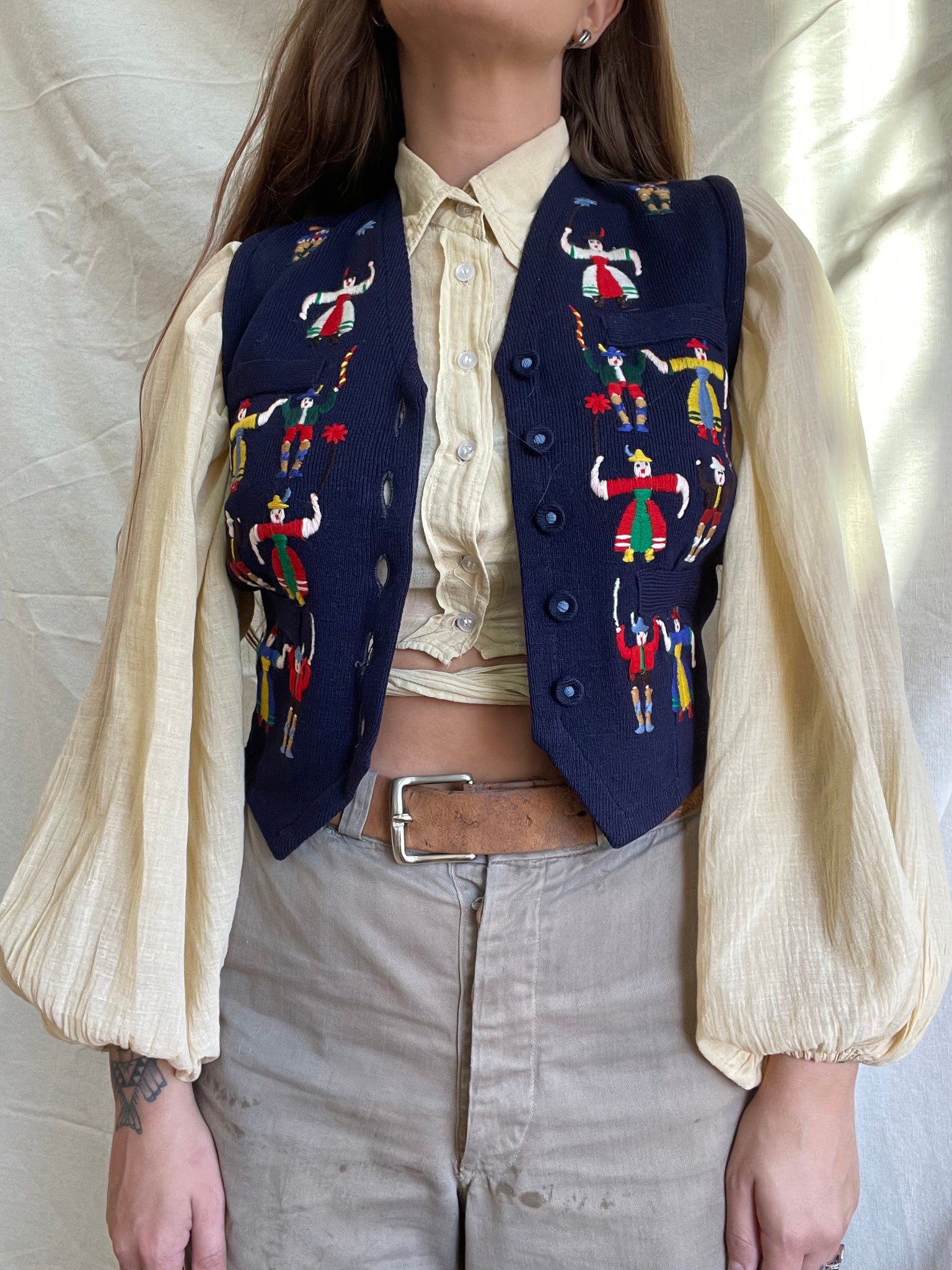 1940s 'Balmoral' Sottish Novelty Figural Embroidered Wool Knit Vest