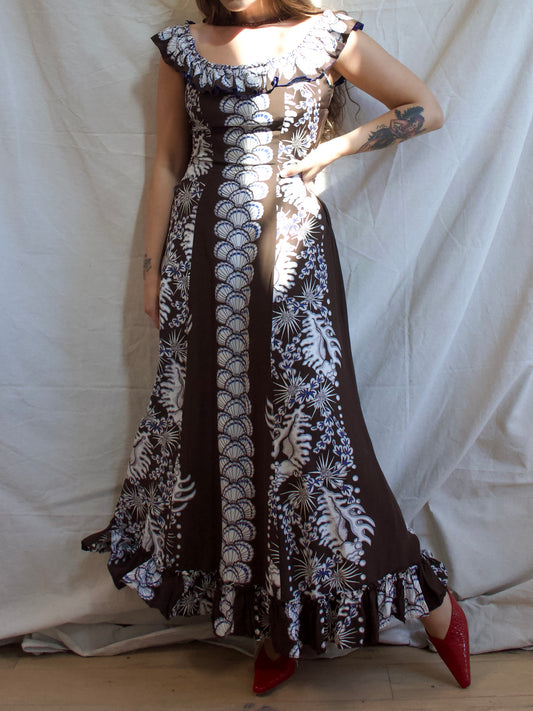 1940s Hawaiian Cold Rayon Sea Shell Print Holo Muu Dress
