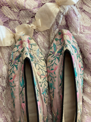 Antique 1920s Boudoir Chinese Hand Embroidered Silk Slippers/ Flats