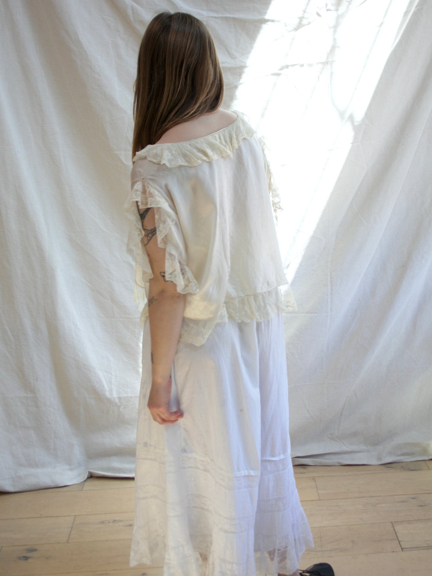 Antique 1920s Eggshell Silk Lace Trim Boudoir Blouse