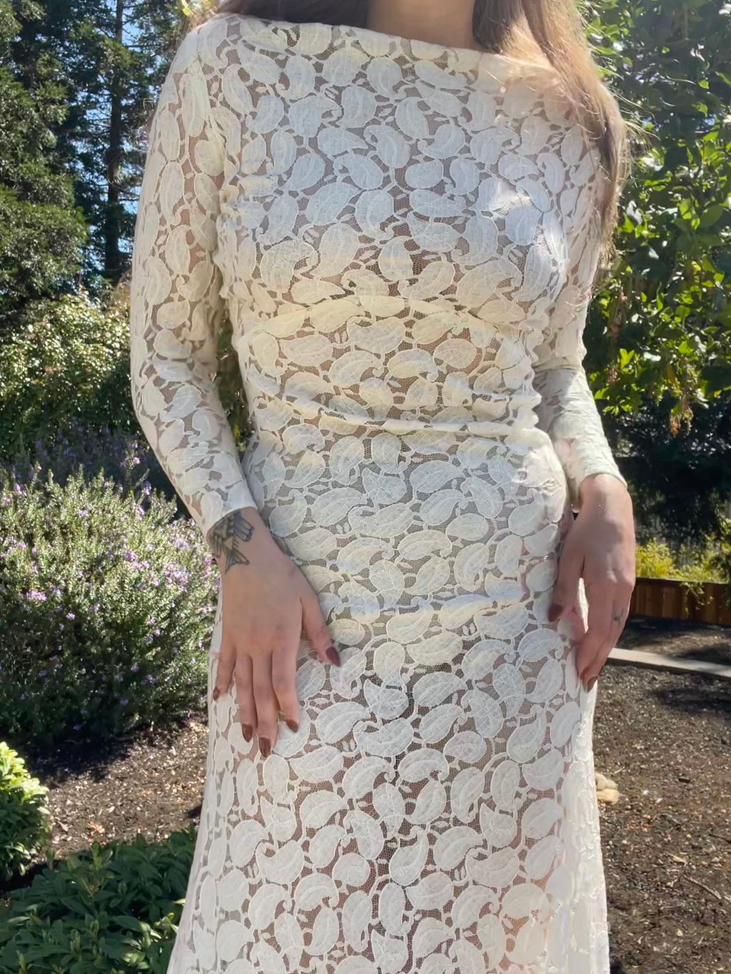 1930s Eggshell Lace Long Sleeve Gown