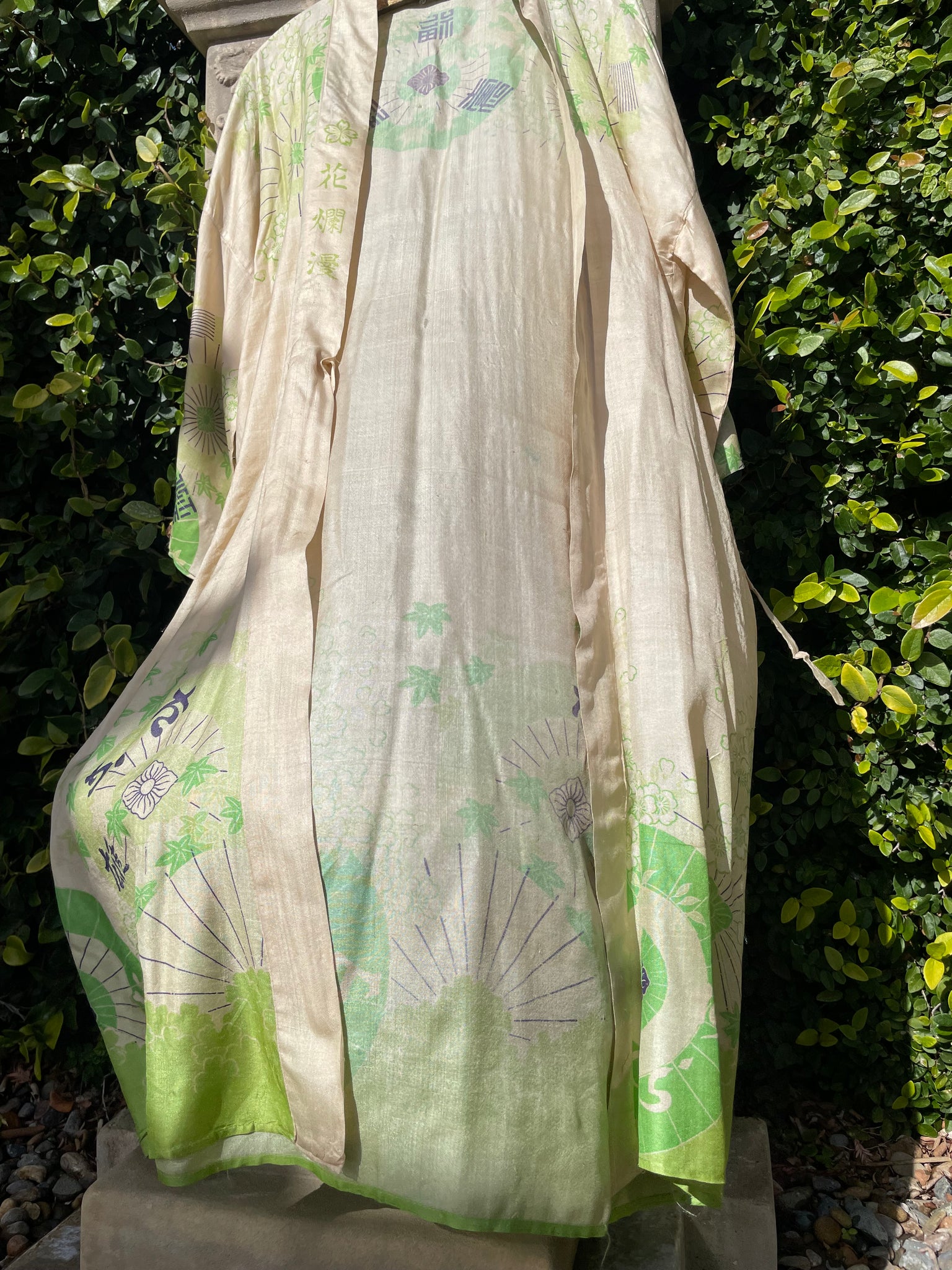 1920s Acid Green Print Japanese Pongee Silk Robe