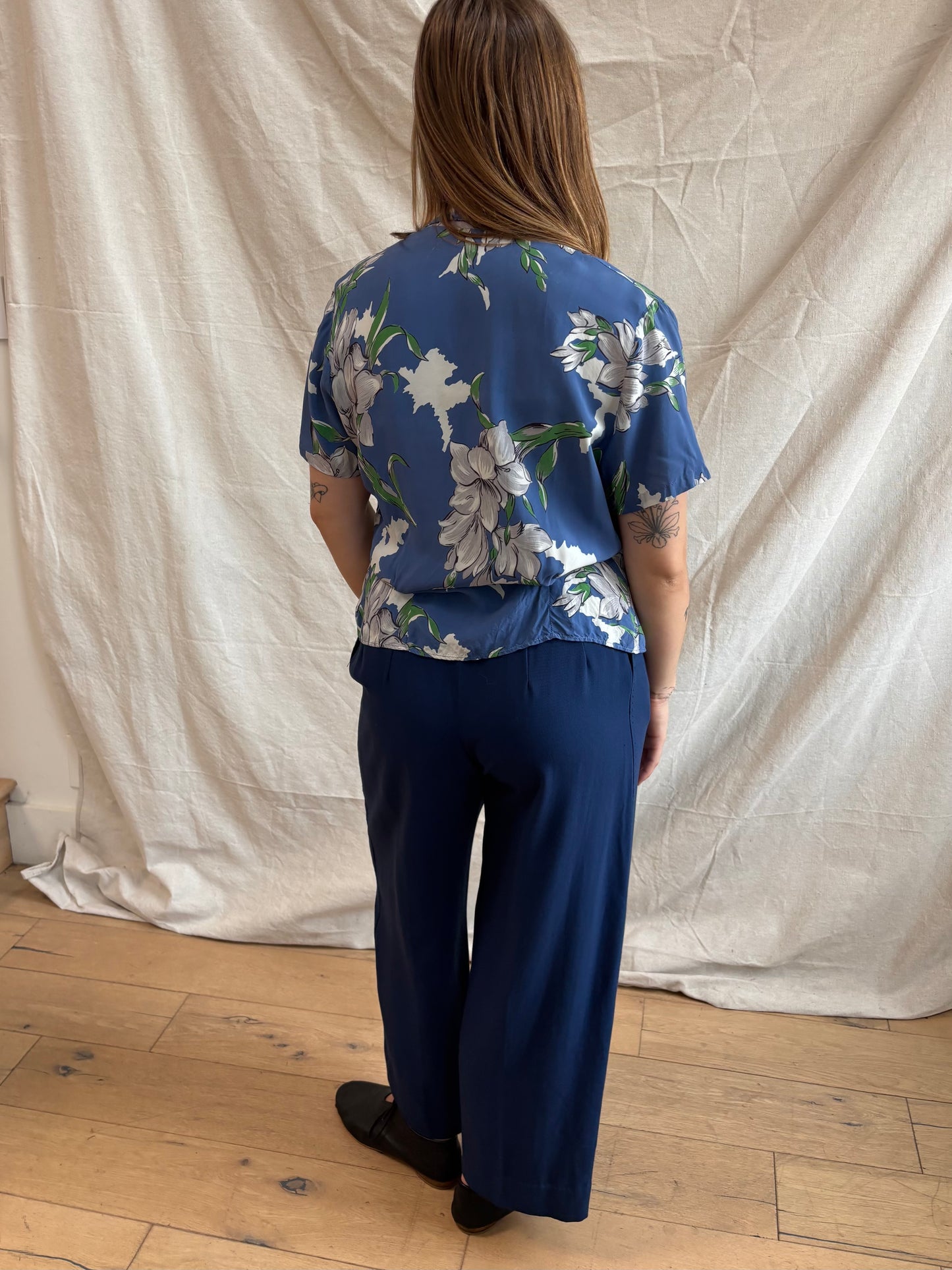 1940s Hawaiiana Cerulean Blue Cold Rayon Blouse