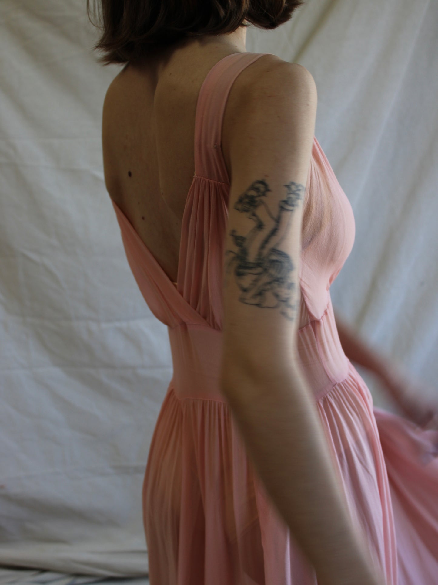 1930s Pale Pink Chiffon V Neck Dress