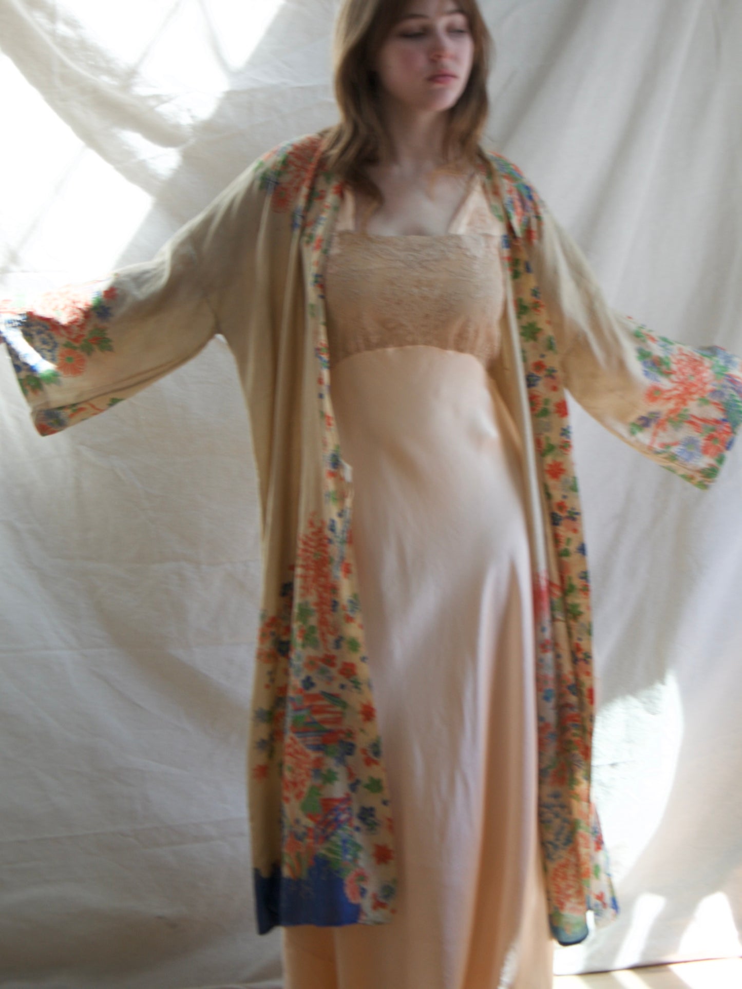 Antique Japanese Pongee Silk Tie Waist Robe