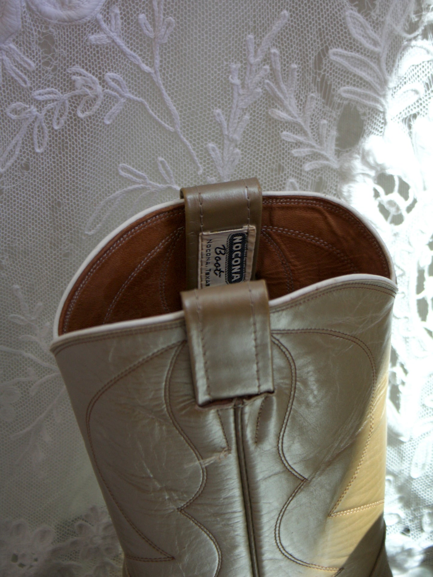 1970s NOS Metallic Champagne Western Cowboy Boots