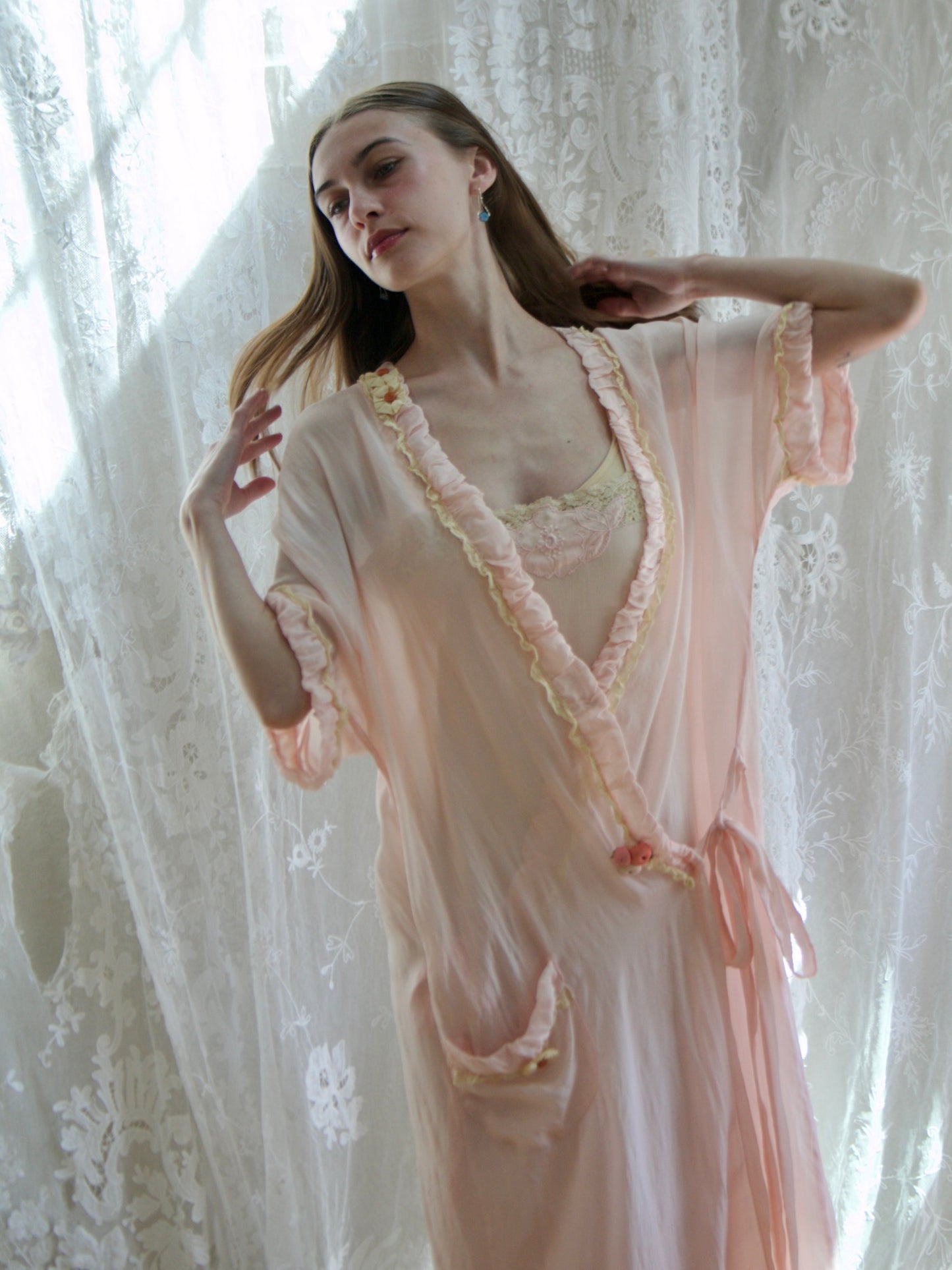 Antique 1920s Pale Blush Silk Ribbon-work Floral Drop Waist Lingerie Robe