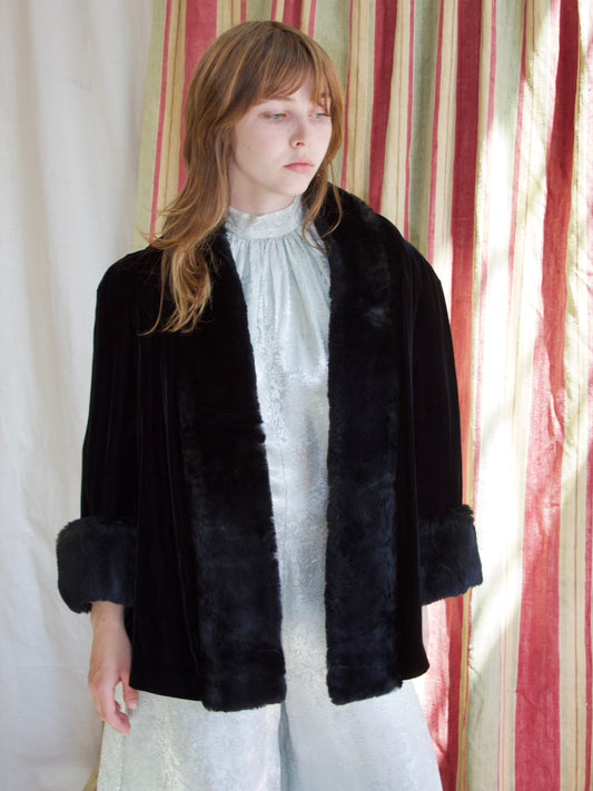 Antique 1920s Jet Black Silk Velvet & Fut Trim Coat