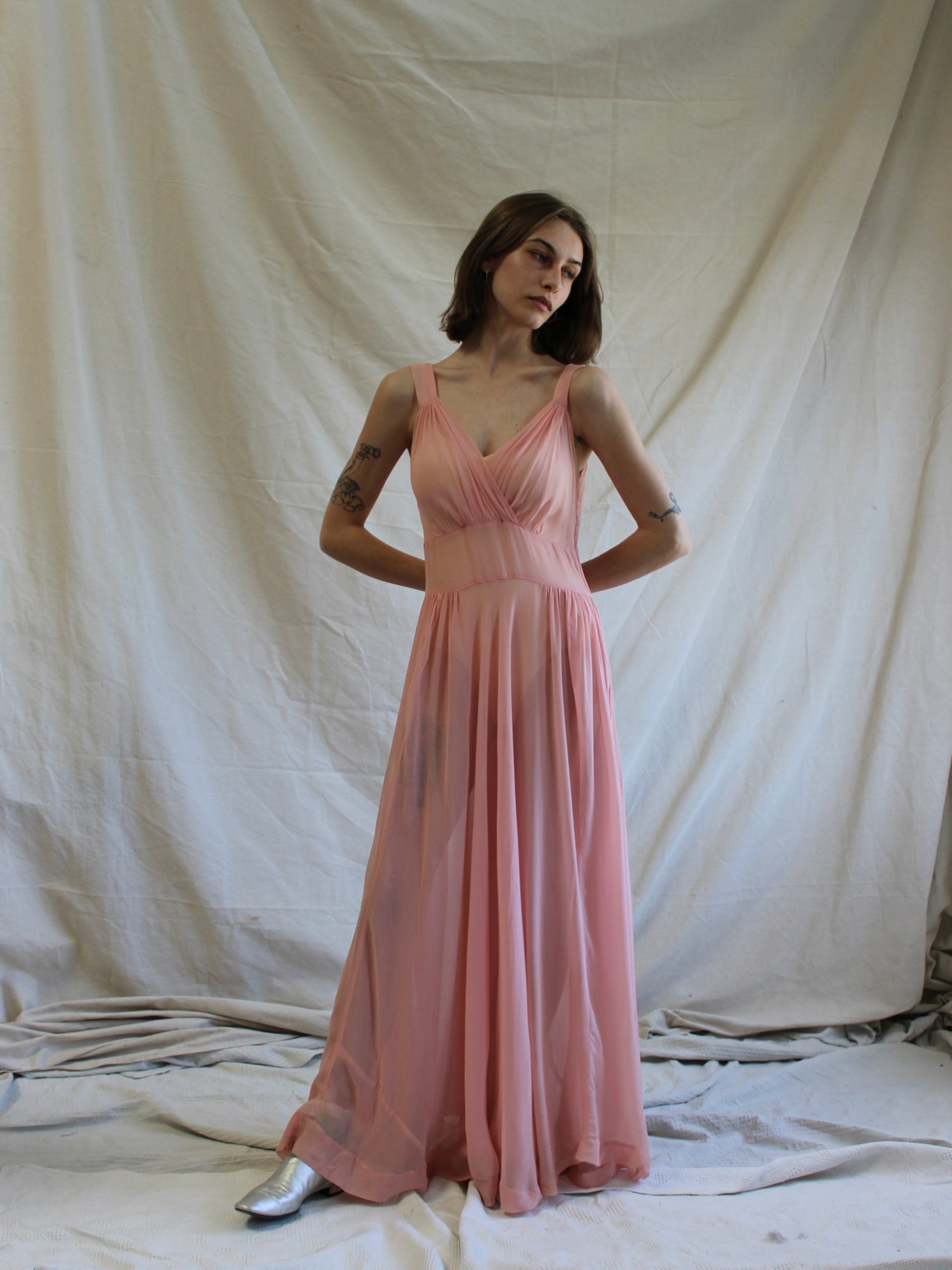 pale pink chiffon cocktail dress Baby Pink Chiffon Prom Dresses Featuring Off The Shoulder Long Elegant Evening Gowns