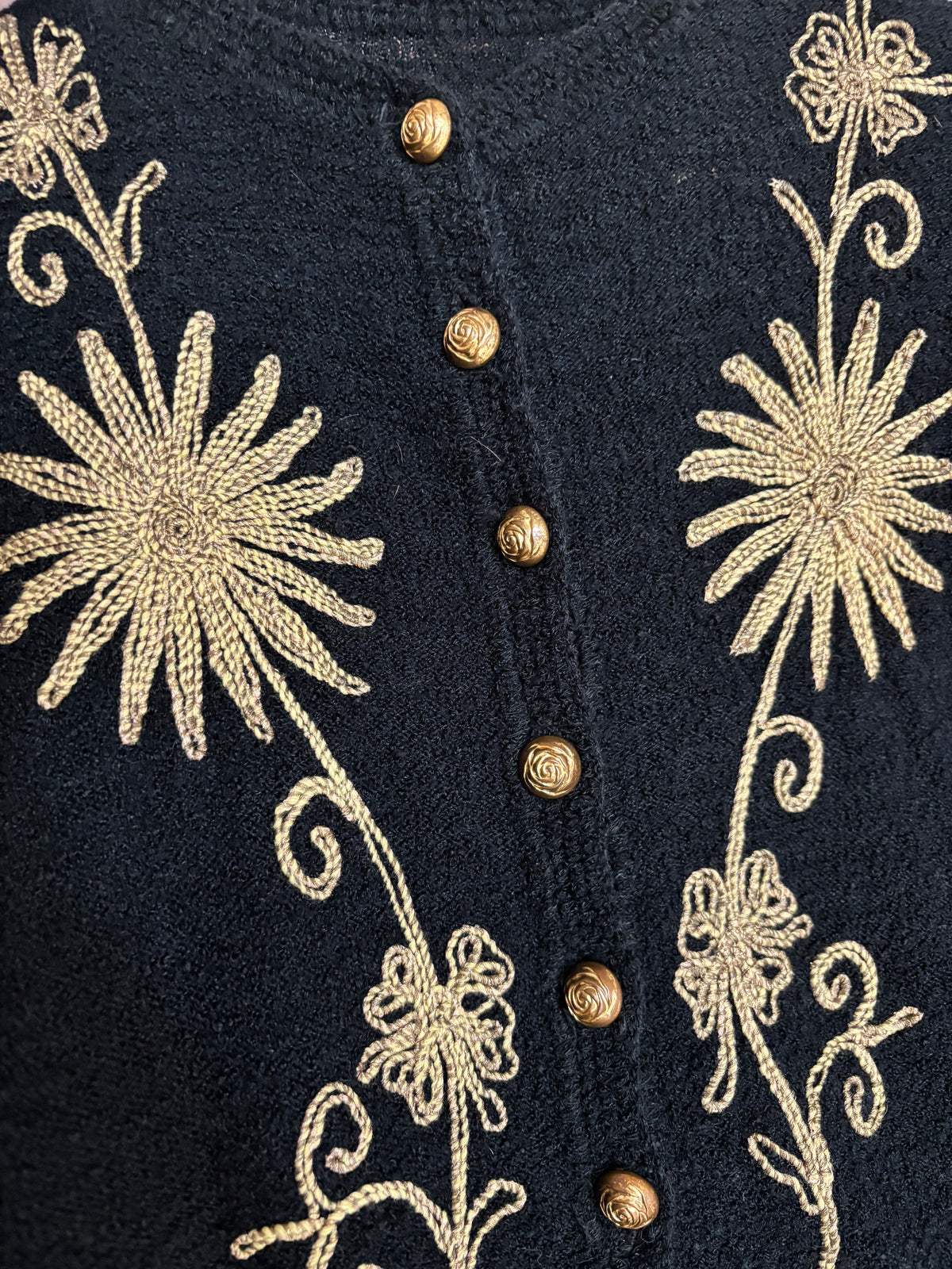 1940s Boucle Peaked Shoulder Lamé Coched Embroidered Knit