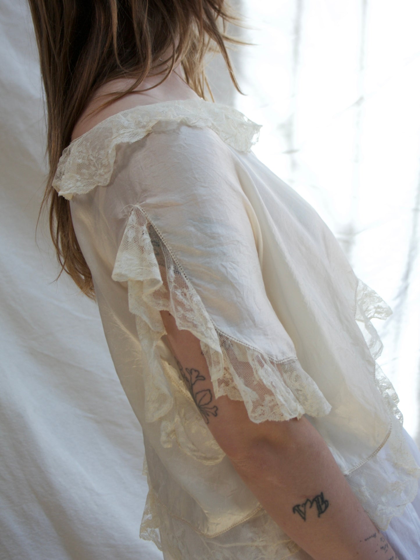 Antique 1920s Eggshell Silk Lace Trim Boudoir Blouse