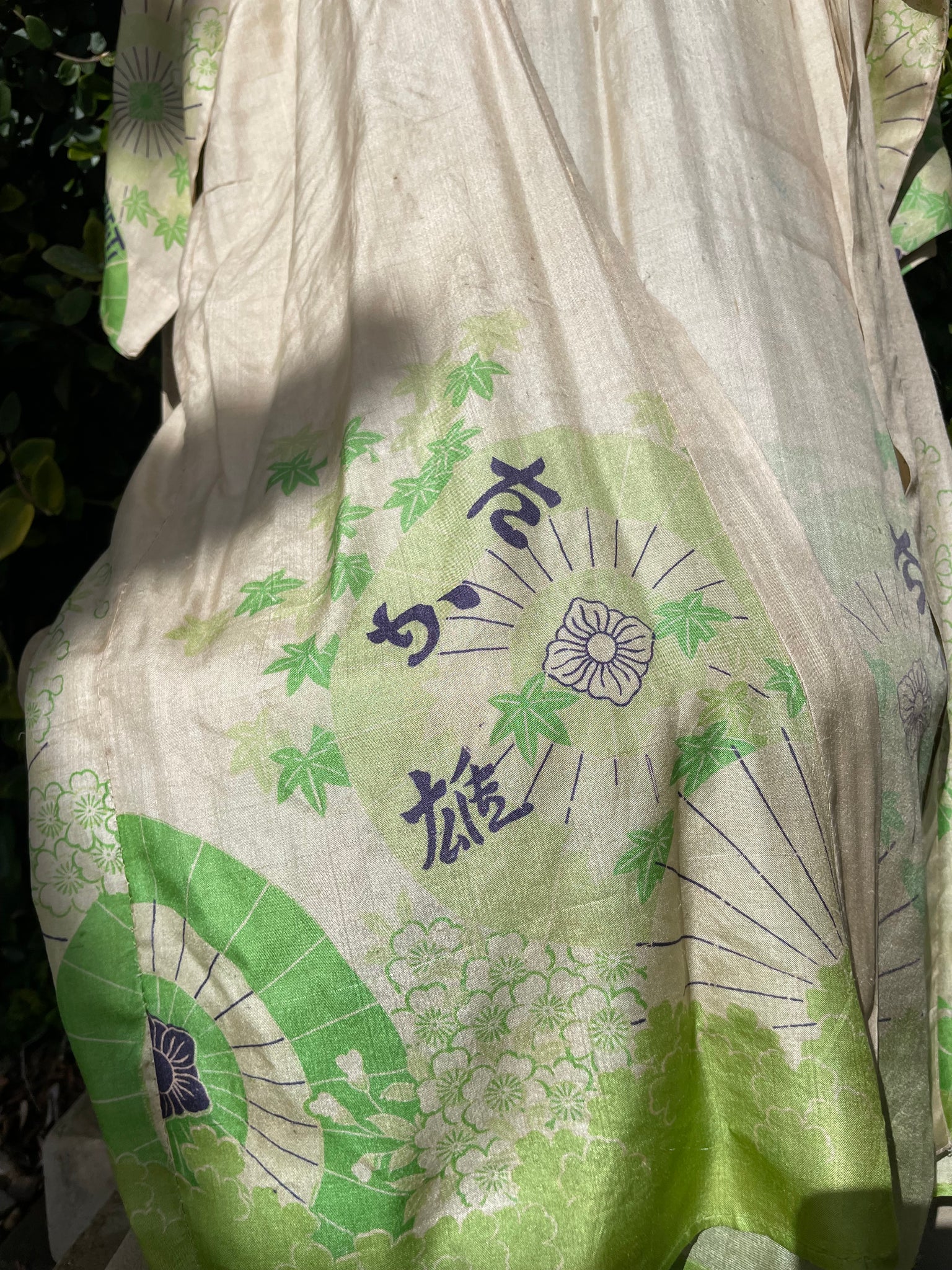 1920s Acid Green Print Japanese Pongee Silk Robe