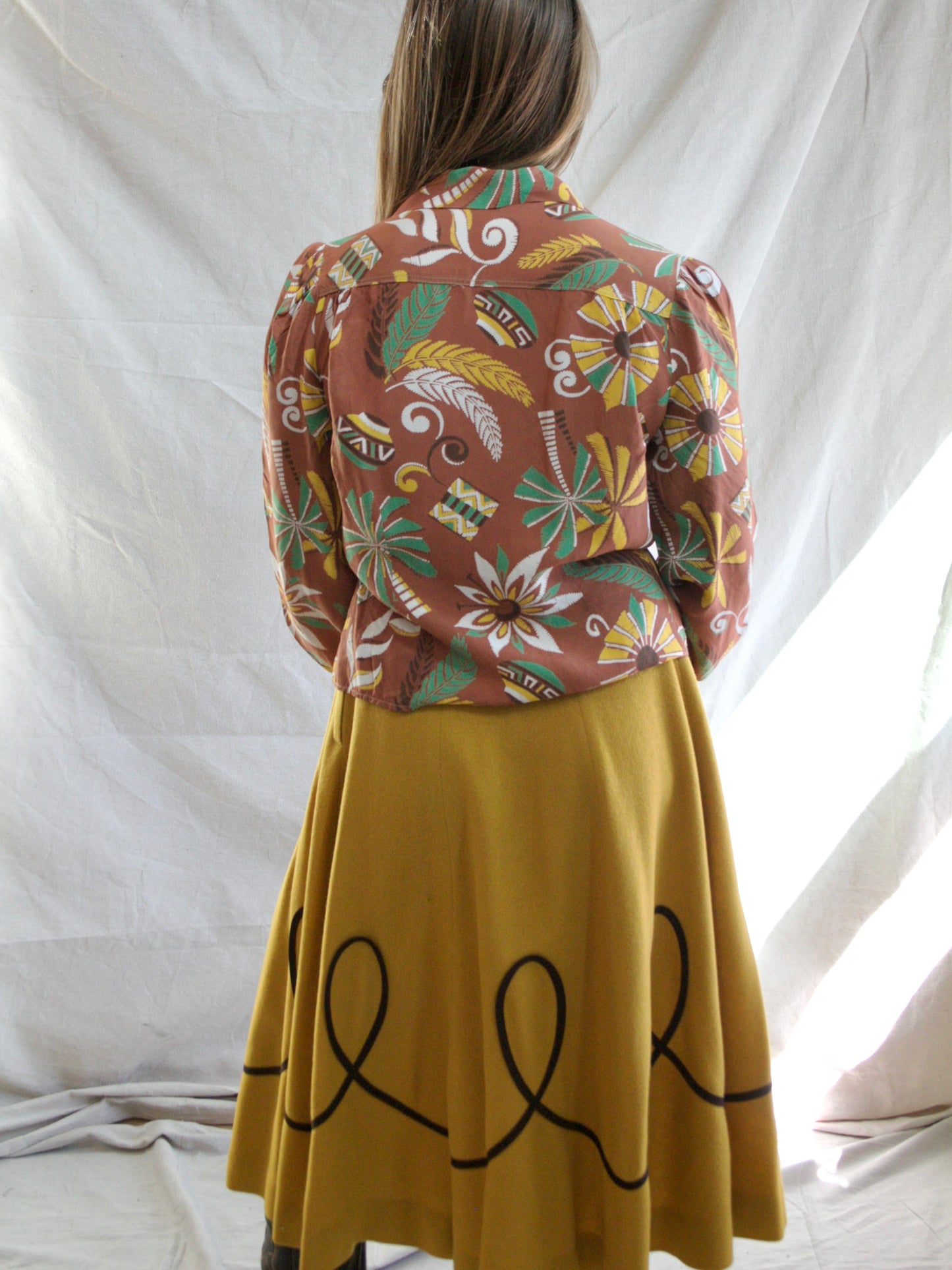 1940s Terracotta Hawaiian Silk Blend Bishop Sleeve Blouse