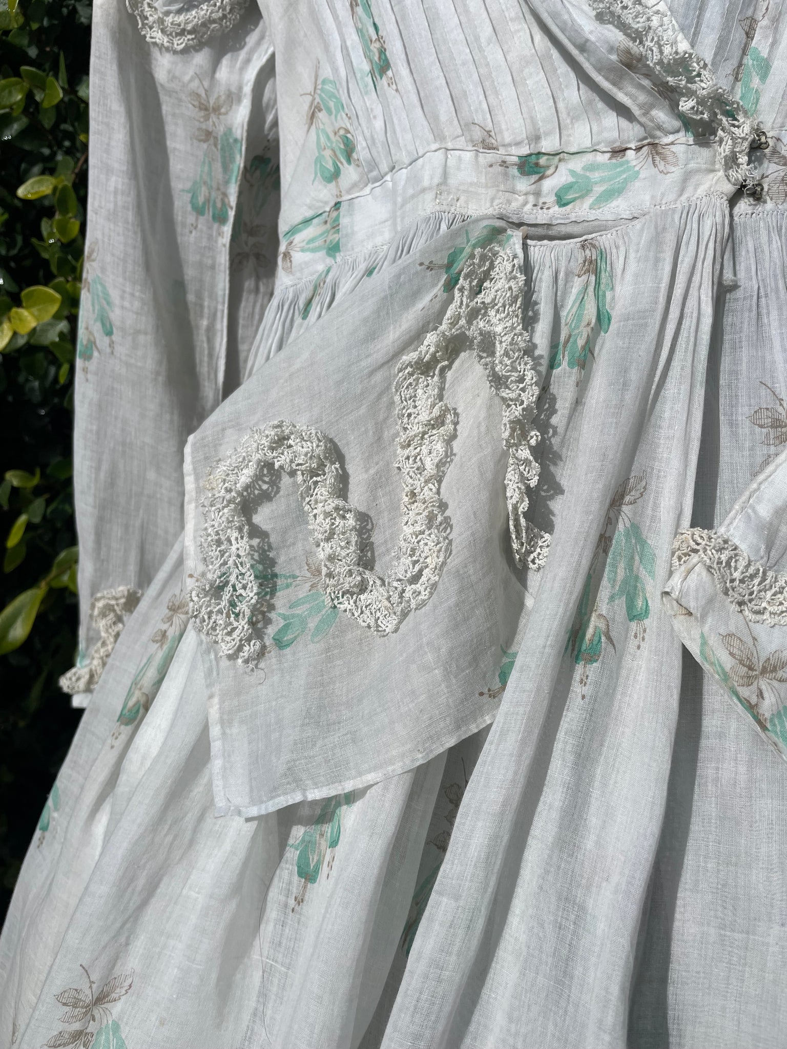 Rare Civil War Era Fine Printed Muslin Afternoon Dress