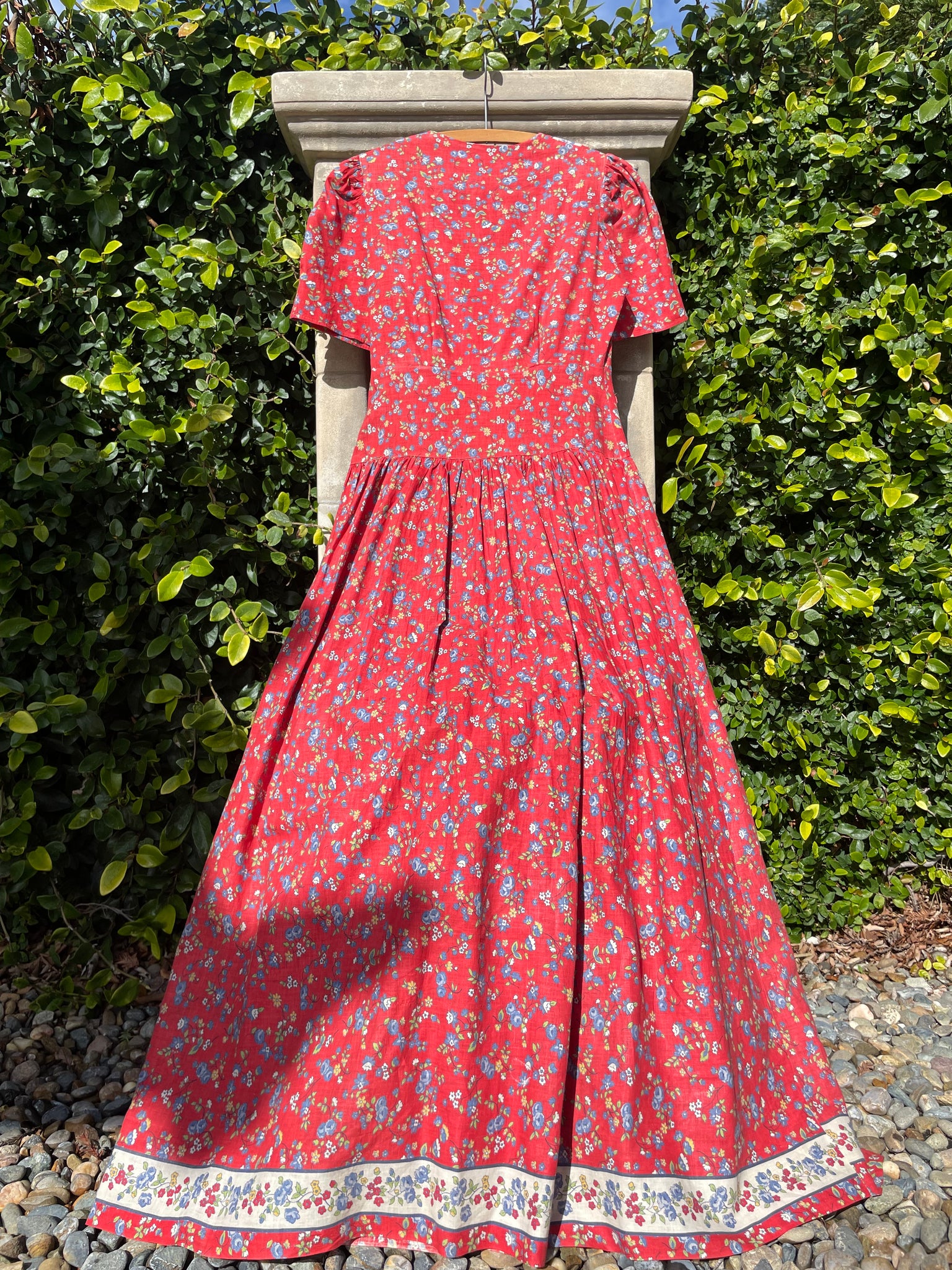 Romantic 1930s Puff Sleeve Zip Front Floral Cotton Dress
