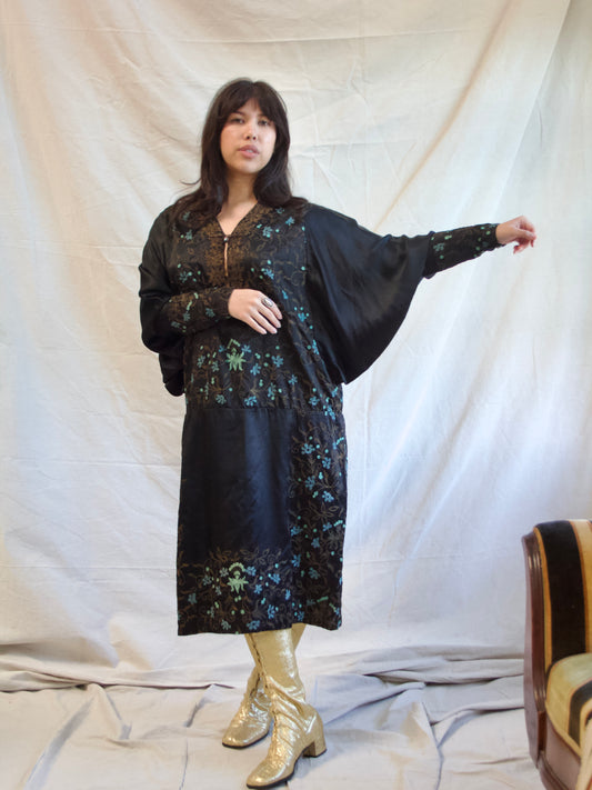 Antique 1920s Embroidered Lamé Batwing Sleeve Drop-waist Silk Dress