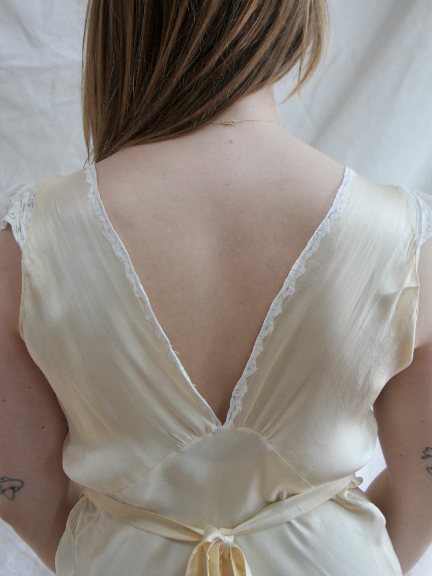 1930s Cap Sleeve Buttercream Silk  Pintuck Chiffon Bias Cut Gown