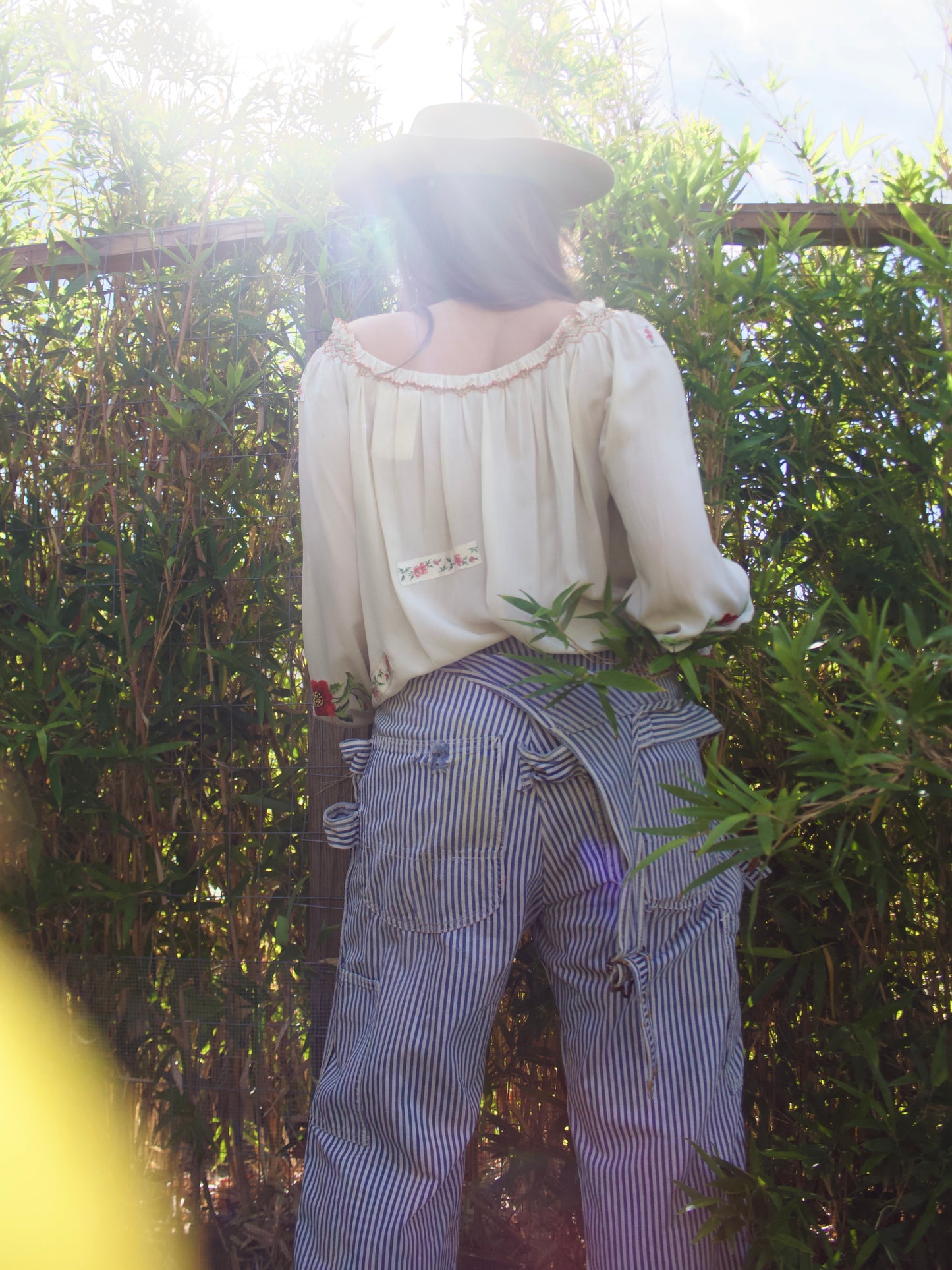 1930s/1940s Embroidered Poet Sleeve Peasant Blouse
