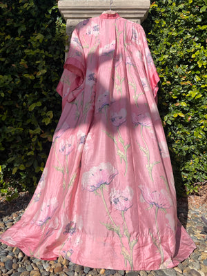 1910s Edwardian Pink Floral Silk Angel Sleeve Dressing Gown