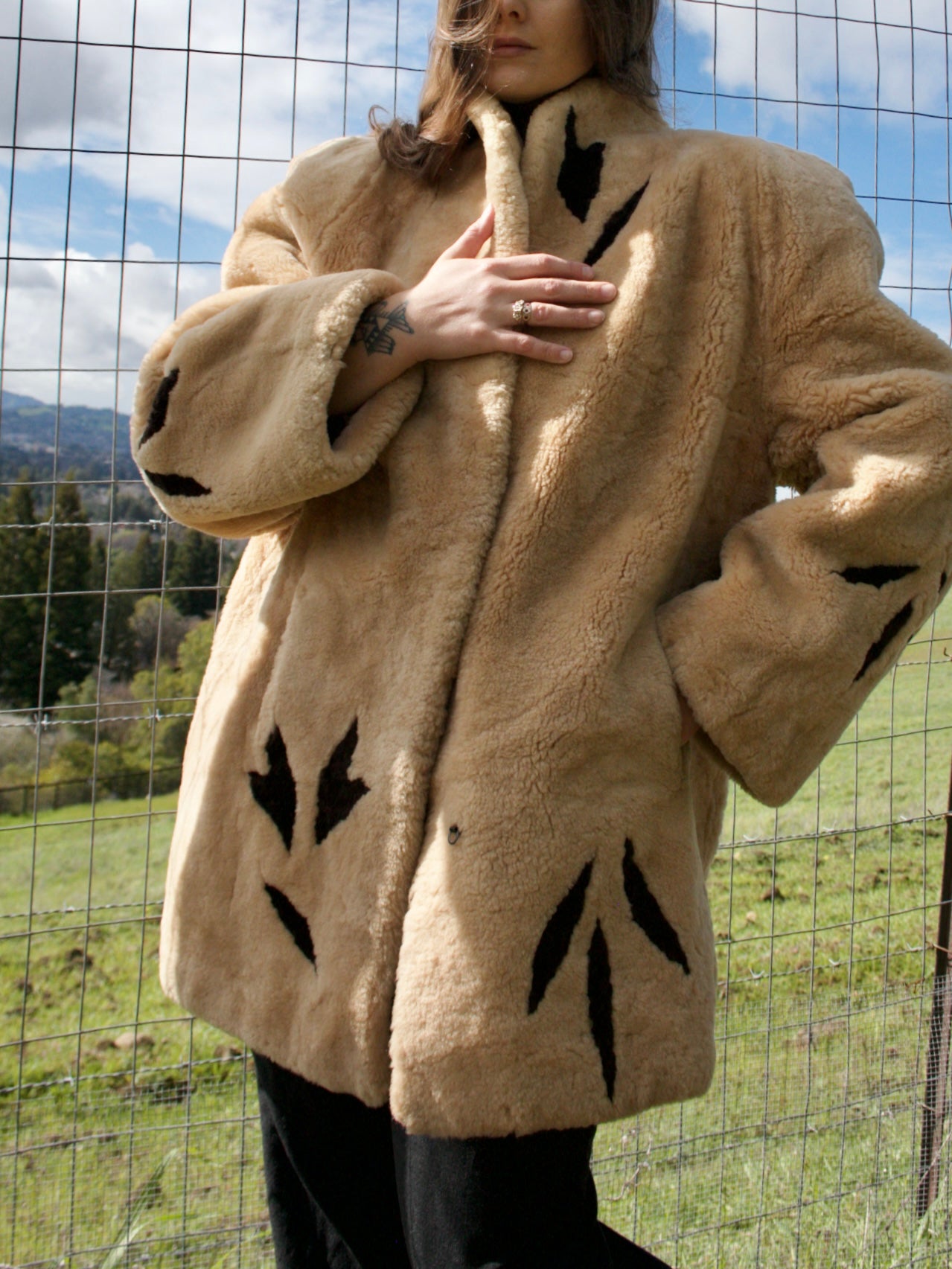 1940s Patterned Two Tone Sheepskin Strong Shoulder Bell Sleeve Coat