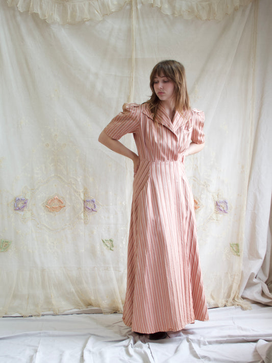 1940s Striped Puff Sleeve Rayon Wrap Dressing Gown