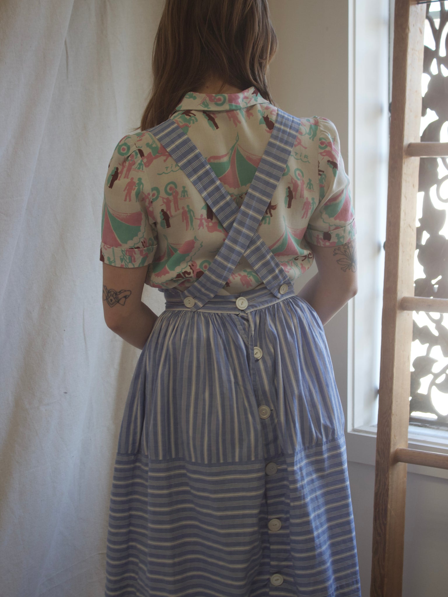 1930s/1940s Carnival Theme Novelty Print Linen Blouse