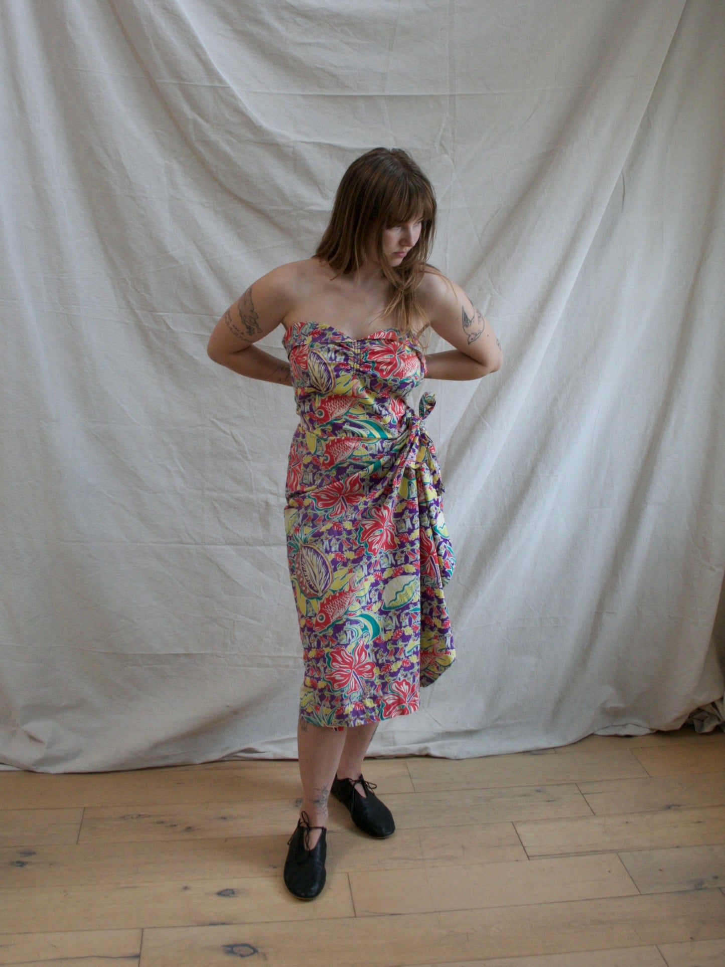 1950s Hawaiian 'Surfriders' Strapless Sarong Cotton Print Dress