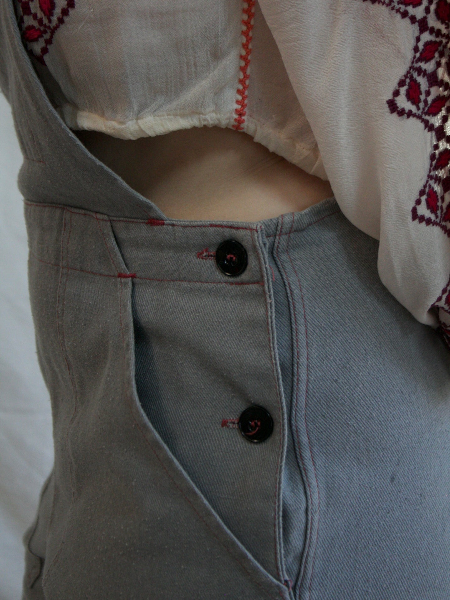 1940s/1950s Faded Cotton Side Button Bib Front Workwear Overalls
