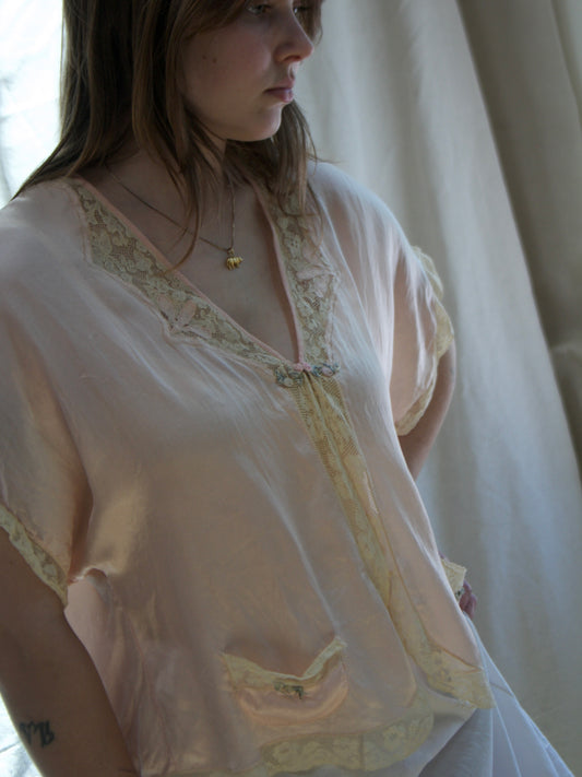 Antique Pink Silk Lace Boudoir Jacket W* Rosettes