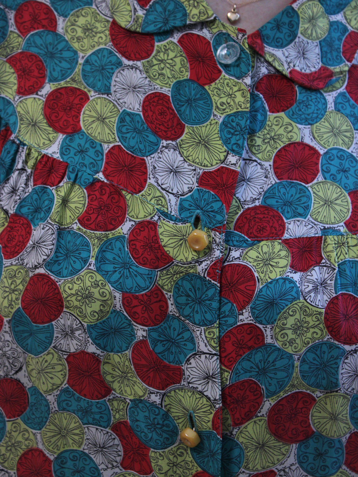 1940s Novelty Print Cold Rayon Bishop Sleeve Smock