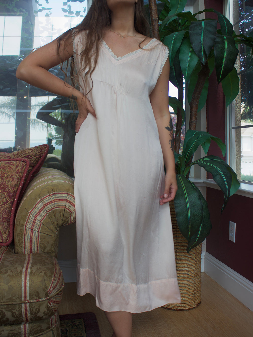 1920s Pale Pink Sumptuous Silk V-Neck Slip Dress