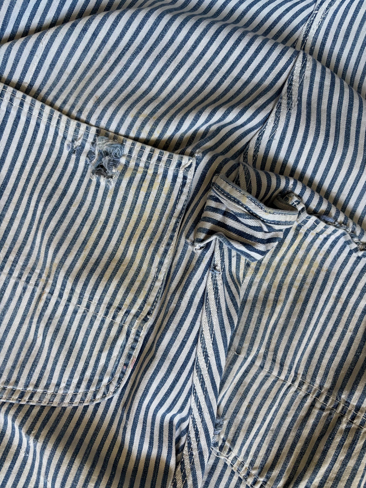 1940s Lee Faded Hickory Stripe Carpenter Workwear Scarecrow Hem Overalls