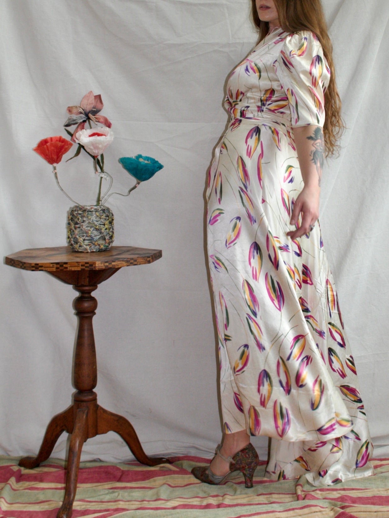 1930s Painterly Tulip Print Heavy Silk Tie Waist Trained Gown