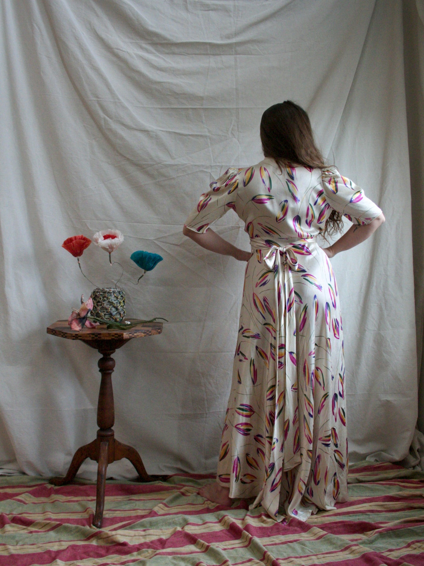 1930s Painterly Tulip Print Heavy Silk Tie Waist Trained Gown